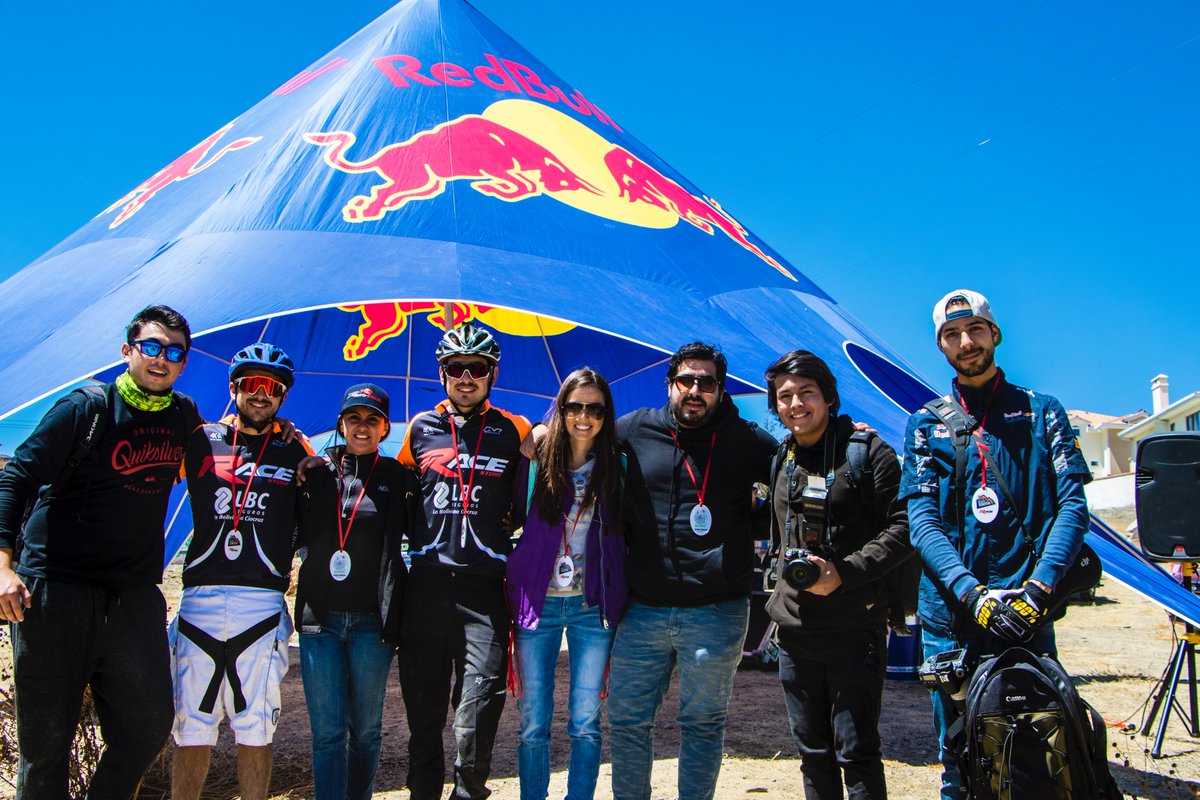 CeciliaAramburo's tweet photo. #TheDreamTeam #DesafíoPrimavera #RaceStore #TeamNosiglia @GivesYouWiiings #TeDaAalas @RedBullBolivia https://t.co/PBQvVoN5hb