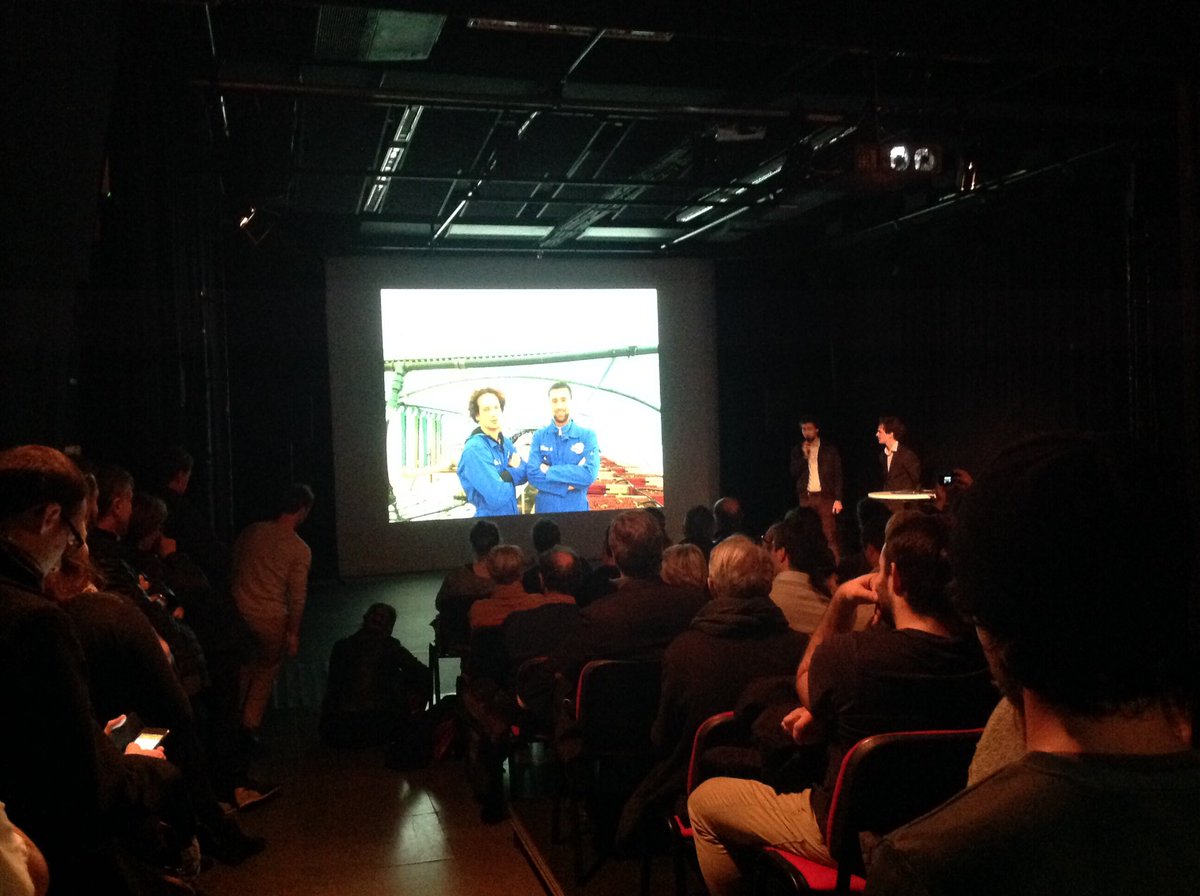 lecubegarges's tweet image. Présentation de l'#aquaponie avec Thomas et Vincent de la startup @aura_urbaine avant la visite du système pilote