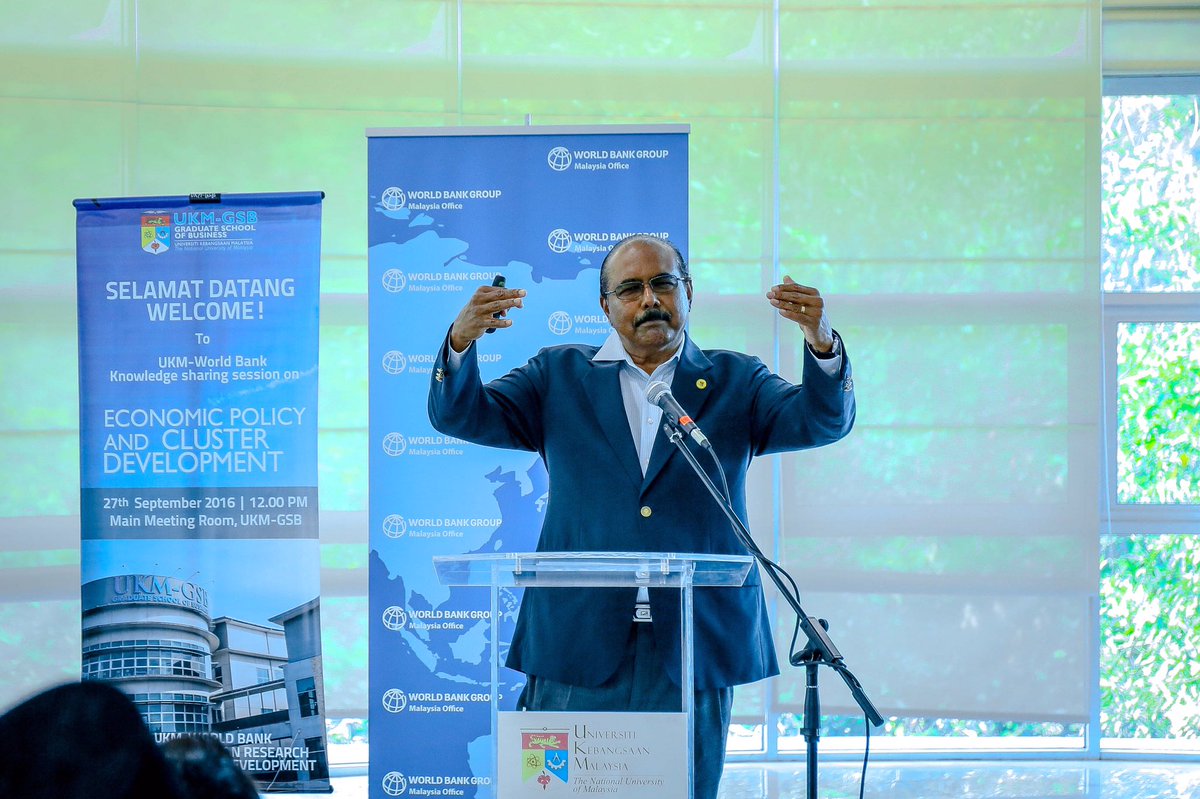 UKMGSB's tweet photo. 2016-09-27

Brown bag session with World Bank.  Presenter: Our Principal Fellow Datuk Dr John Antony Xavier.

#ukmgsb
#ukmmba https://t.co/WlVoZIqC0S
