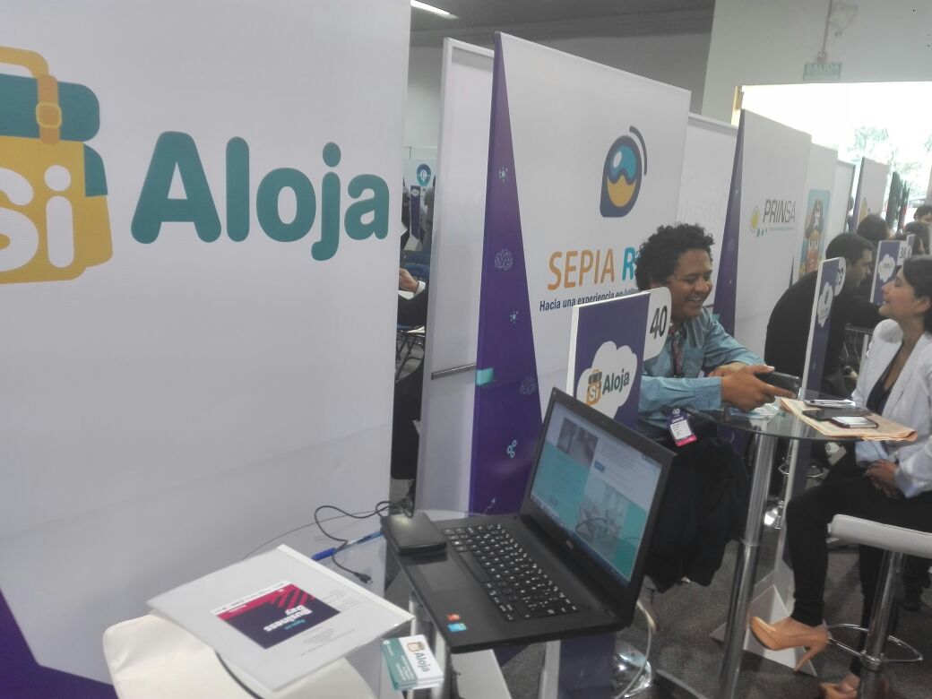 MacondoLab's tweet photo. Hoy en @Col4punto0 con nuestros emprendedores, cada día se avanza más y se logran más acuerdos @Ministerio_TIC @AppsCo https://t.co/G4tNP008FB