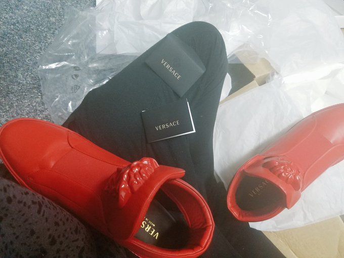 @IGGYAZALEA  I even bought new #VERSACE hightops from #Saks and had them overnighted just for your show<a class="tags" href="/tag/iggyazalea">@iggyazalea</a><a href="/tag/versace"class="tags">#VERSACE</a><a href="/tag/saks"class="tags"><span>#saks</span></a>