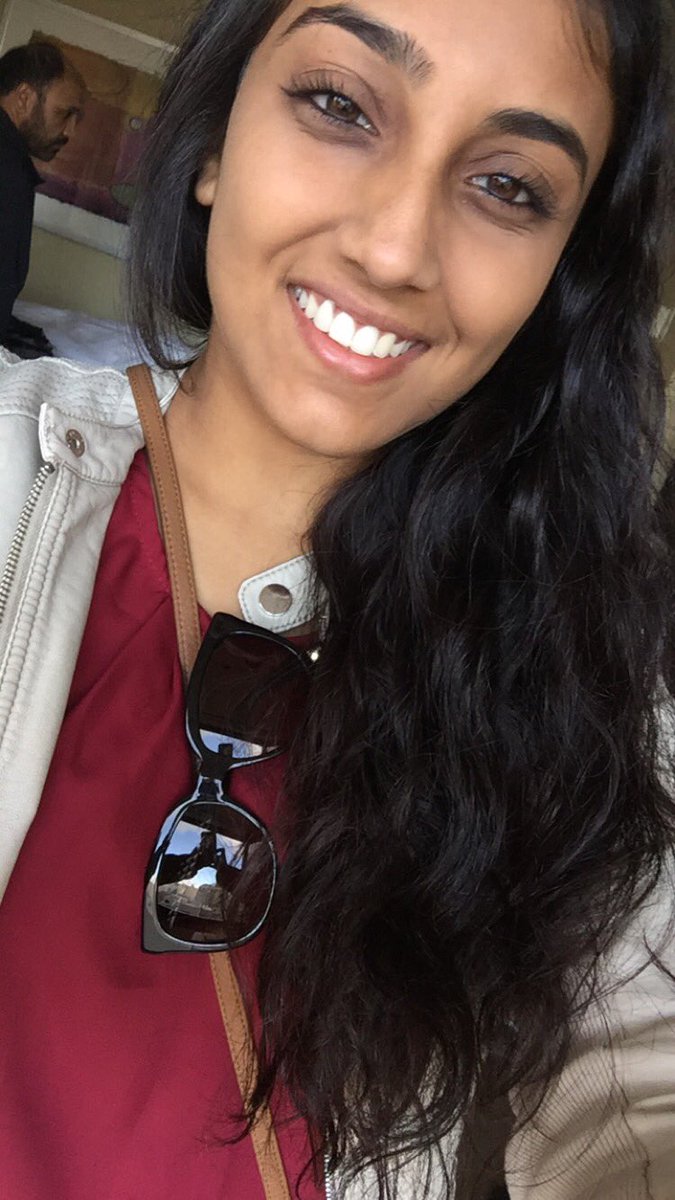 jsidhu13's tweet image. #punjabibeauty #whynot #samepose