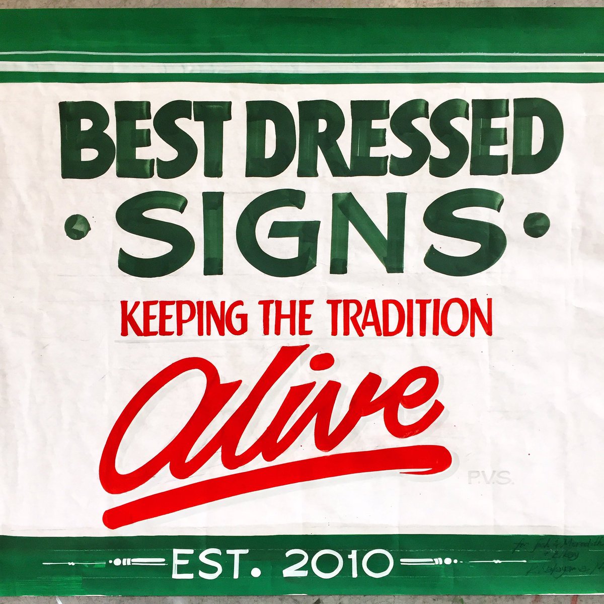 BestDressedSign's tweet photo. Awesome paper sign by Kenji Nakayama!! #signpainting #signwriting #papersign #showcard #handlettering #lettering #previnylitesociety https://t.co/Nqzc9SB0we