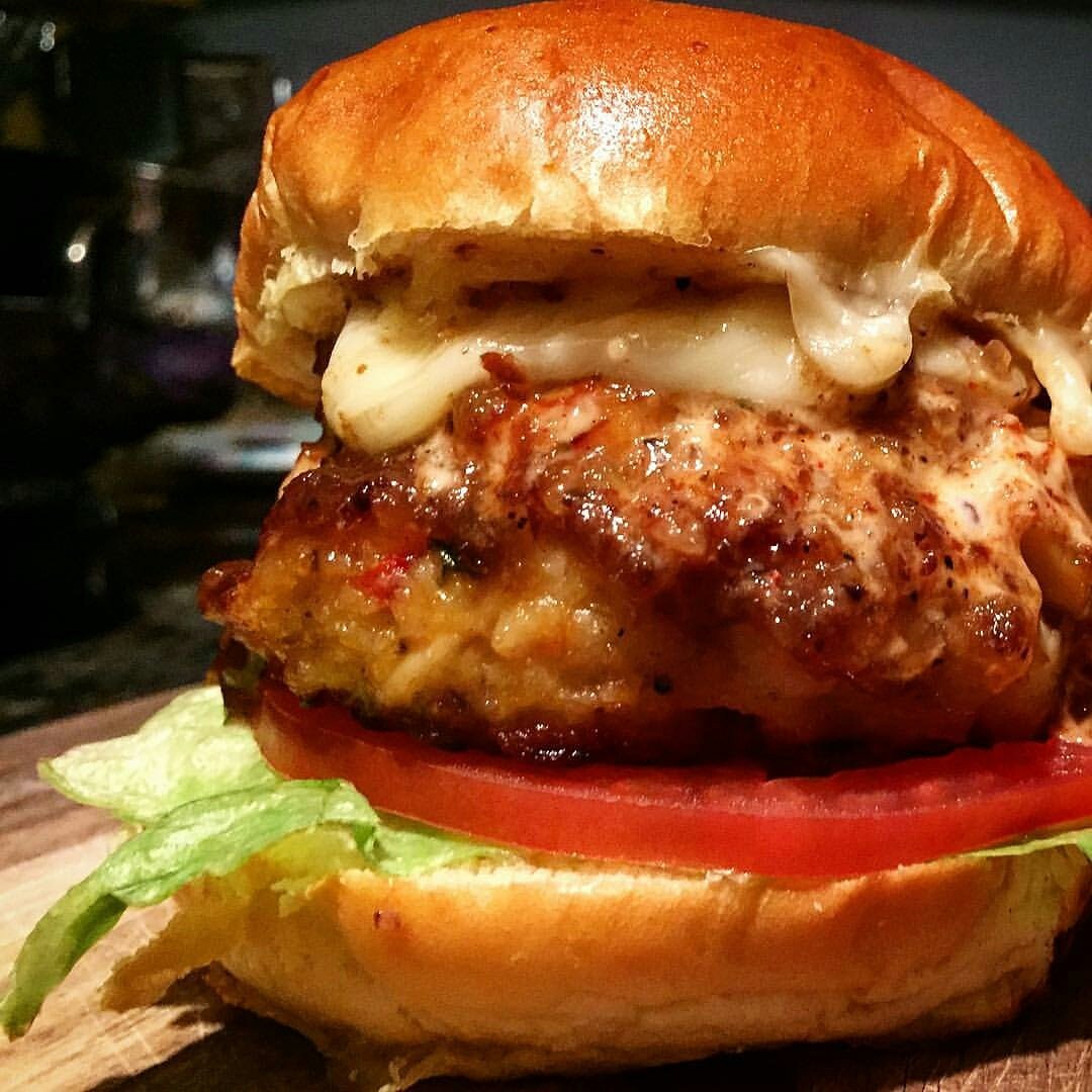 ConshyBakery's tweet image. We love when ppl tag our buns! #hotbuns #breadhumor