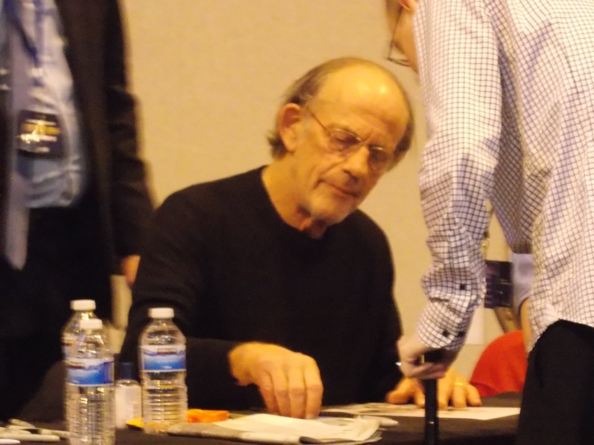 Herjuk's tweet photo. Also appearing at @StarTrek_DST was Christopher Lloyd, Dr @lloyd_news, aka Emmett Brown/Commander Kruge #DSTE #dste50 #stretrek50 #startrek https://t.co/j7jBk3UfKL