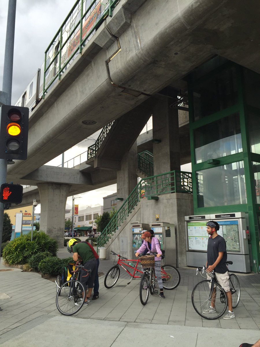 BikeMetro's tweet photo. Trying to plan out how to get to @CicLAvia? The Red, Purple, Blue, Expo and Gold lines all have stops in #DTLA.
https://t.co/Sku128u6Kk https://t.co/MJfCHzpZyl