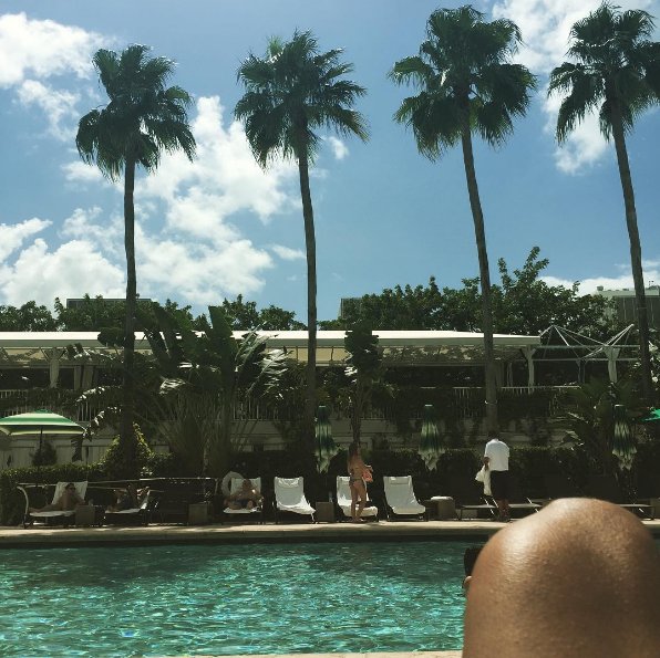 Kimpton's tweet photo. Business trip done right! RT @MBTWEETin #Miami #kimpton #businesstrip #sunny #86degrees #goingUpOnAWednesday #poolliving #Surfcomber https://t.co/Wv8nFNaHGa