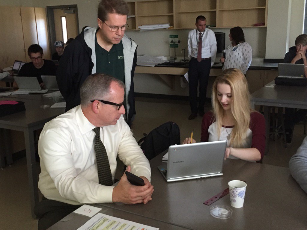 MikeScottSupt's tweet photo. A visit to Physics 1 by Board members. Teamwork, technology and relevant instruction and application. @LHSfalcons https://t.co/wpdqydWwqb