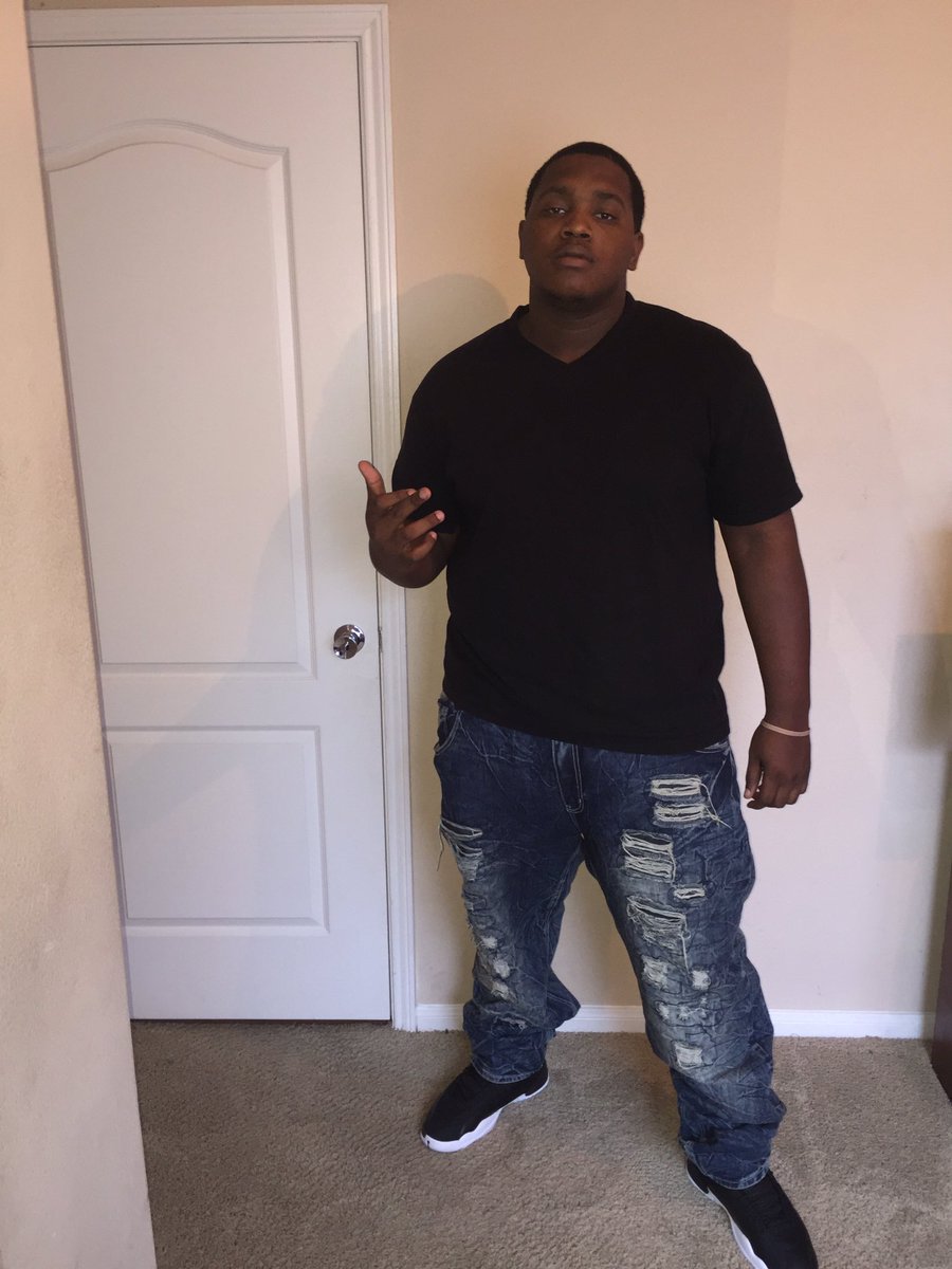 ItsTheWorld_103's tweet photo. Ima give this shit all I got🔫☃ https://t.co/v207IMnXni