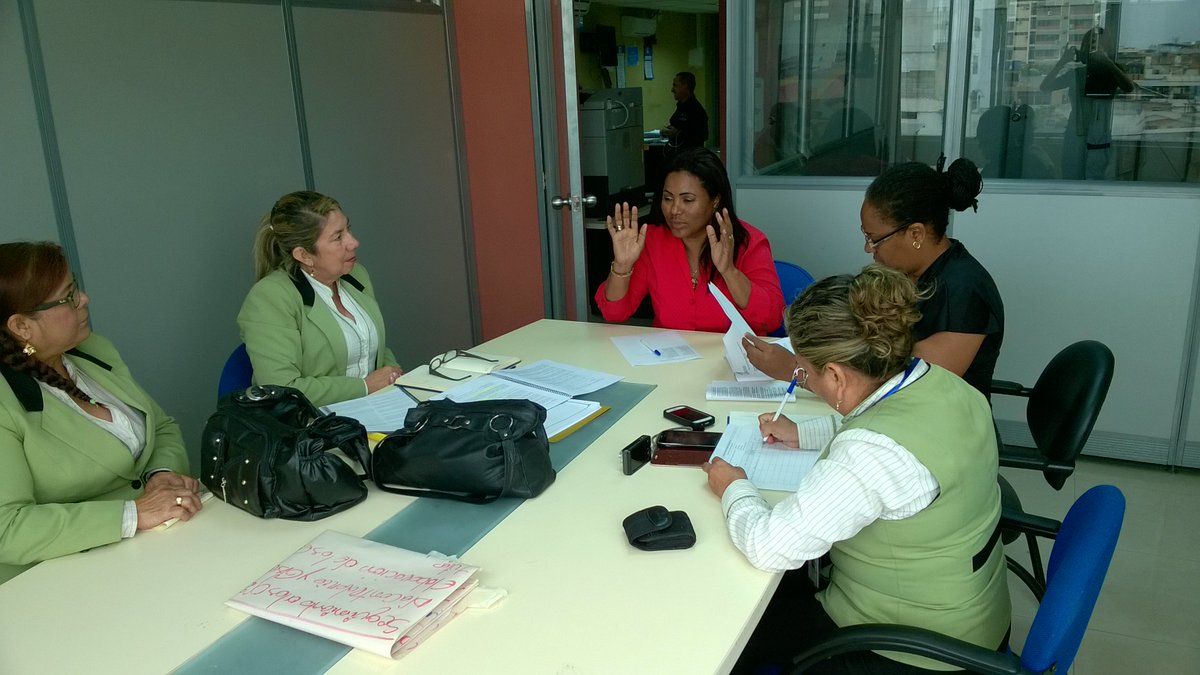 ElOroCPCCS's tweet photo. Coordinación de trabajo conformación Sistema de Participación Ciudadana en el marco del convenio Interinstitucional con el GADM Santa Rosa https://t.co/a7XpmyhW7m