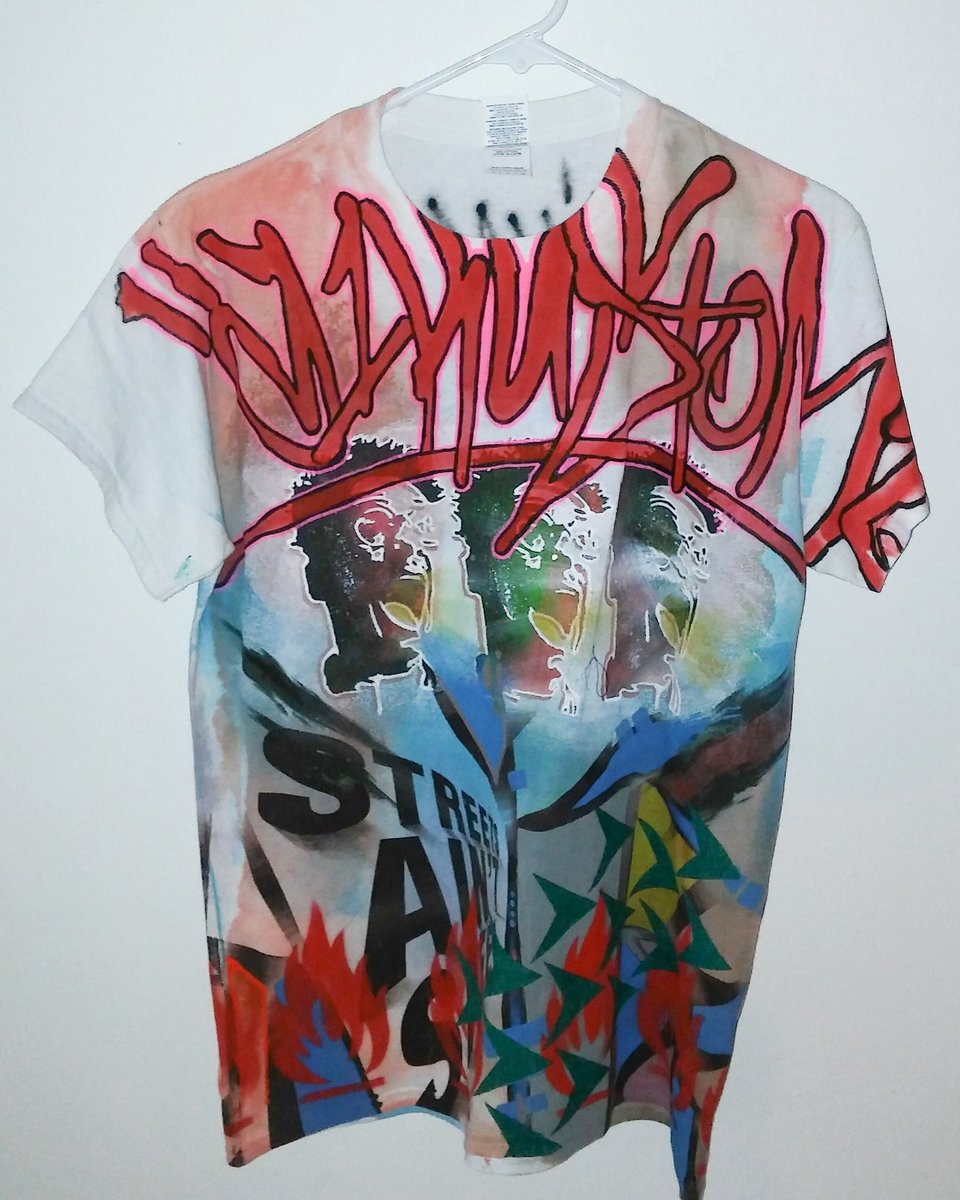 A1Kustomz's tweet photo. 1:1 tops available at https://t.co/k9TZnJJK3A #art #design #oneofakind #fashion #fashionista #painting #handpainted https://t.co/uPEsYJwgZY