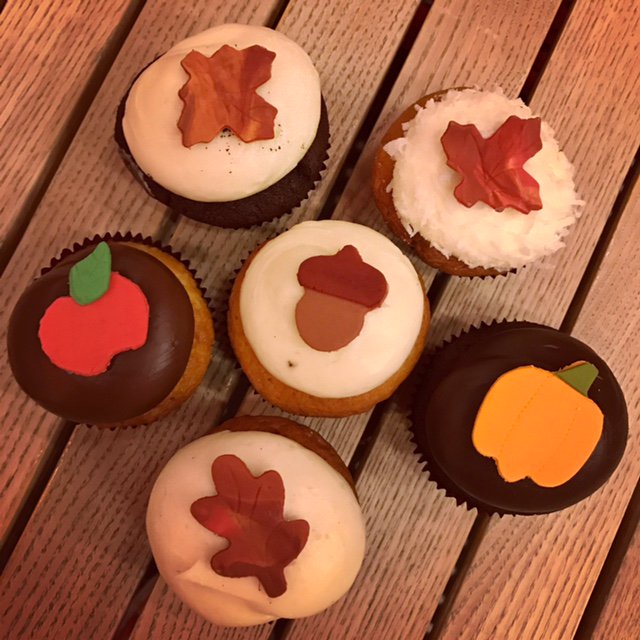 RedVelvetReston's tweet photo. #Fall is finally here! What if your #favorite #FallFlavor? https://t.co/IytJLSjntN