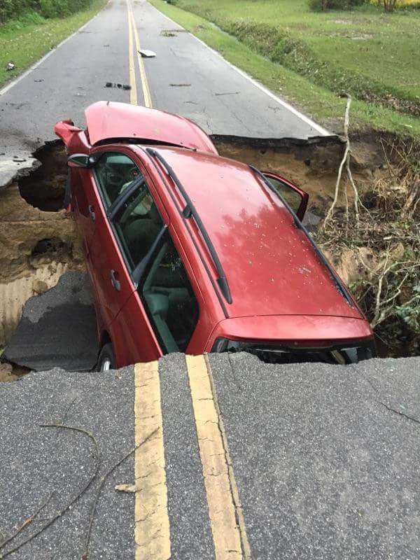 LauschJack's tweet photo. NC road maintenance deferred what could go wrong #HurricaneMatthewaftermath @BeachcomberNC @LiberalLaChick
@PrettyPris https://t.co/15gX24oUUJ