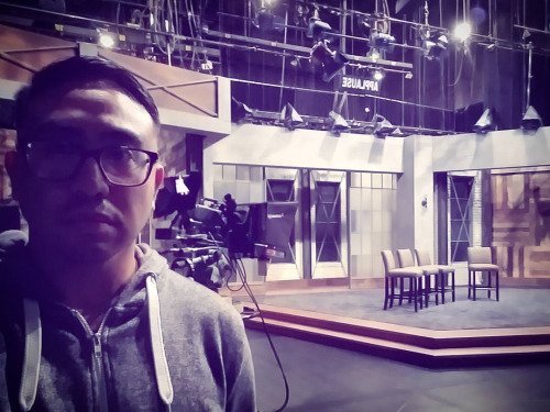 raysonesquejo's tweet photo. Quiet on the set! ππ₯ #BTS #MyDayinLA #GOrayson... https://t.co/3vm1AThQc5 https://t.co/uNFEC1lHn0