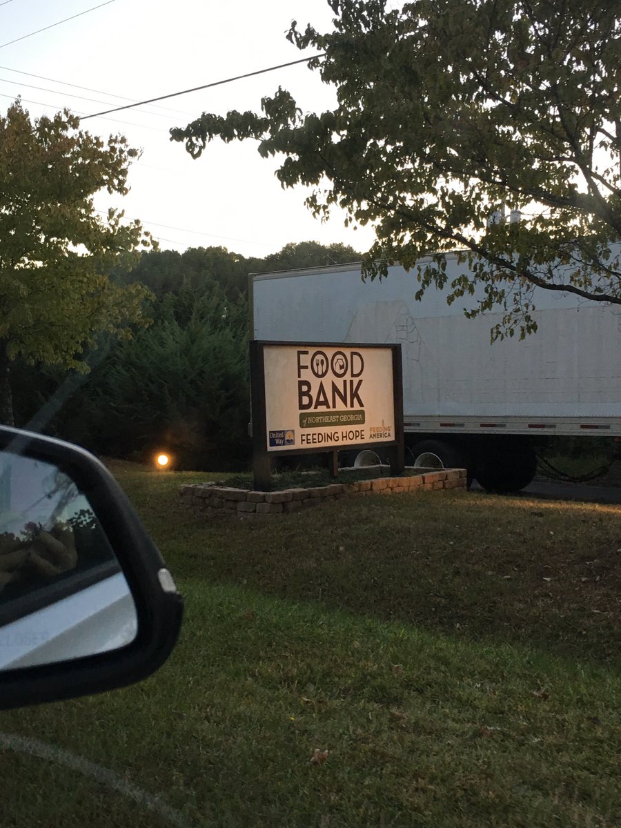 kayeligwildes's tweet photo. Supplied food for the Athens community #EDMGassets https://t.co/0WZEuoSg0R