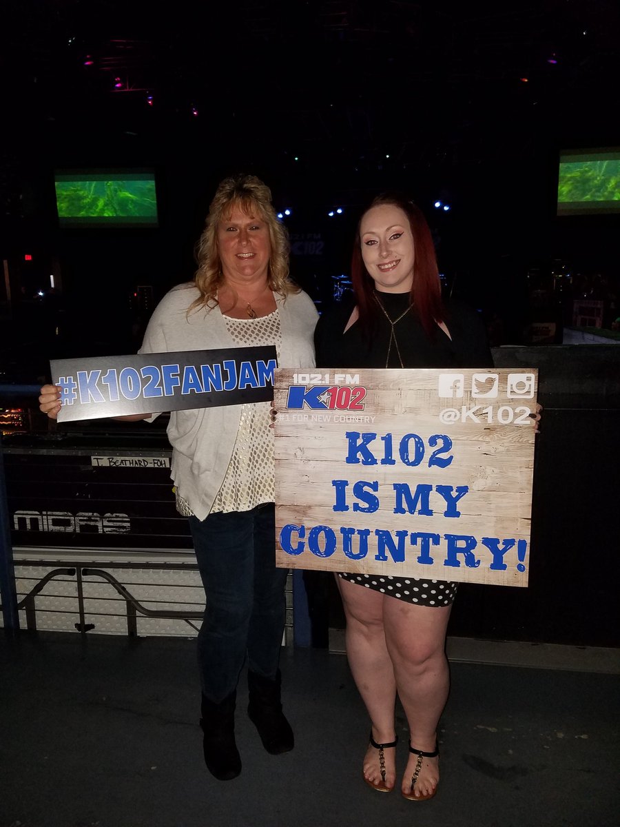 nettiebugs's tweet photo. #K102FANJAM - Gonna be a great night. Would love meet and greets for my daughters birthday.  Love #K102. https://t.co/MzrVx0d4XT