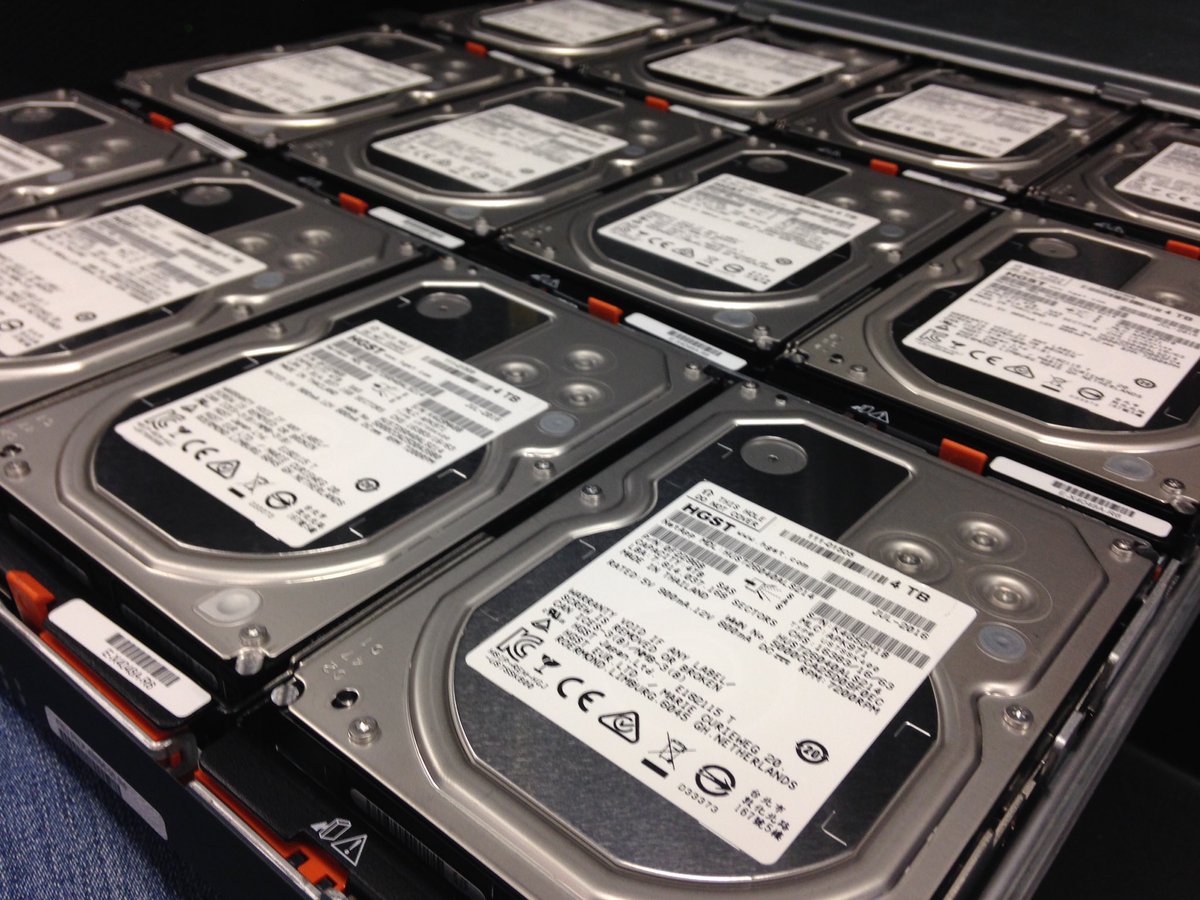 JojoRzans's tweet image. Welcoming our @NetApp E-series storage to the data center today. 240TB in 4u of rack space. 💽#netapp #eseries #storageadmin #tamingdragons