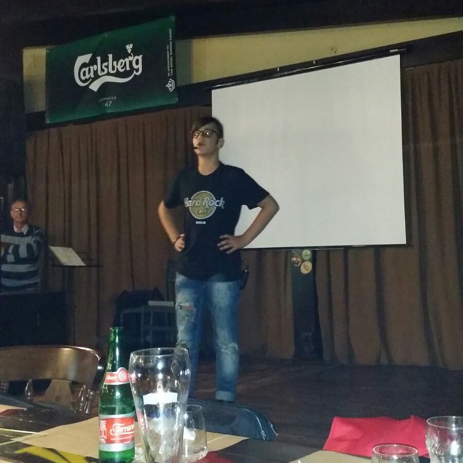 #cafecabaret #comicità #giuliocarfora #risate #comico #risateagogo #cabaret #cabarettisti