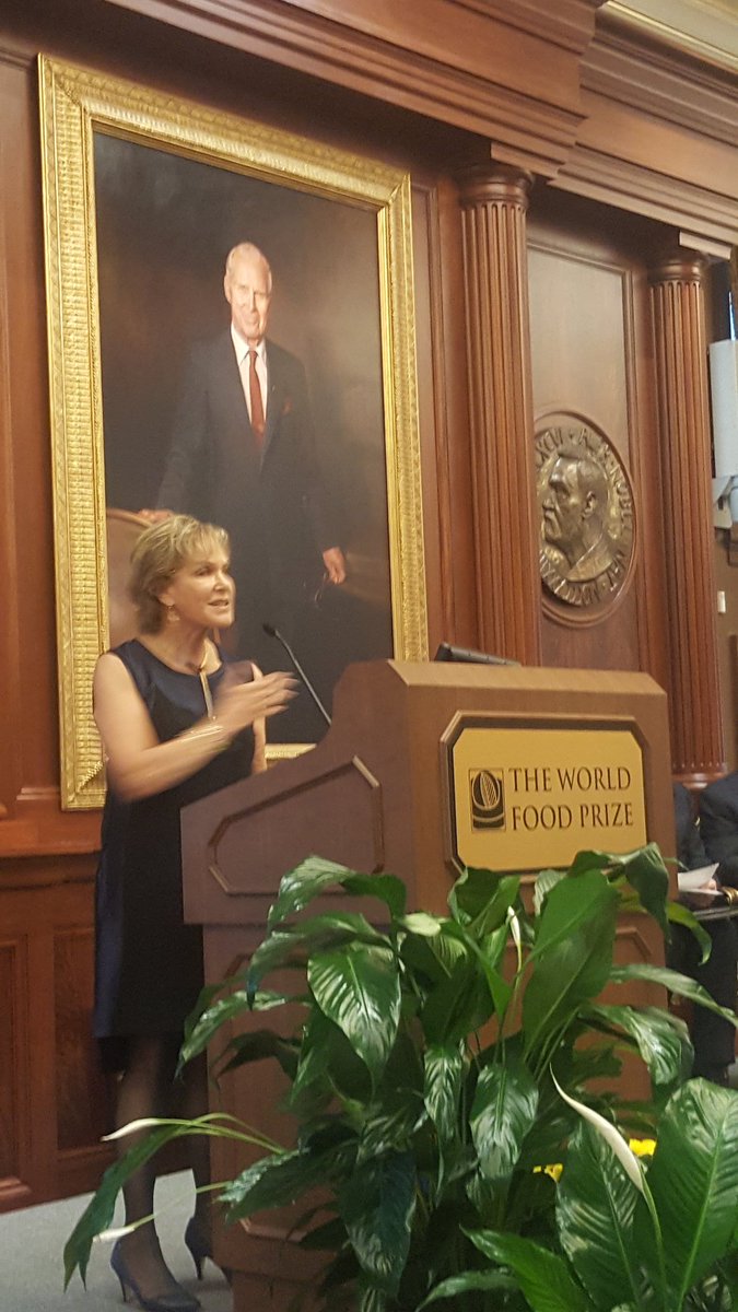 JulieBorlaug's tweet photo. Thank you @JudithRodin @RockefellerFdn  for your support of next generation ag scientists &amp; Borlaug Field Award. #FoodPrize16 https://t.co/3WpxW2emaL