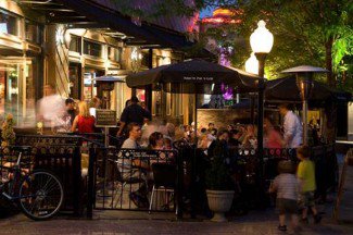 What makes #Lakewood, #Colorado one of the #topplacestolive? Hint: There's more than just amazing mountain views: ow.ly/ArW83057UWU