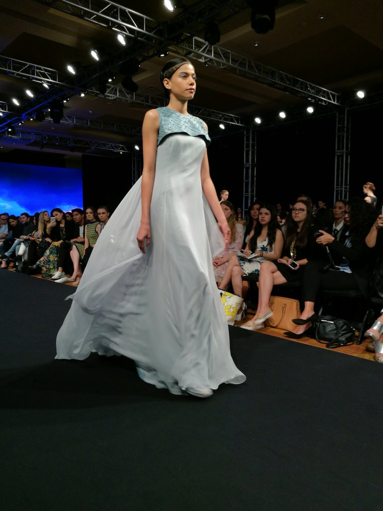 blogitmexico's tweet photo. Algunos de mis favoritos de @macario_jimenez en el día 3 de #MBFWMx con @ML_Mexico 🙌 #tuestasdemoda #mercadolibre #soyfanmercadolibre https://t.co/dhDv5nWvdW