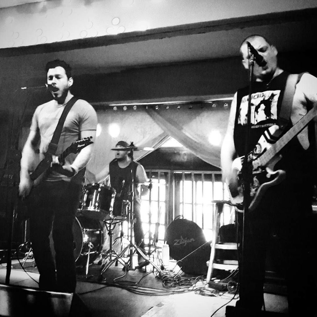 #throwbackthursday 
A pic taken of @nunsorninjas at the Renegades of Funk gig!

#tb #punk … ift.tt/2e7jGTo