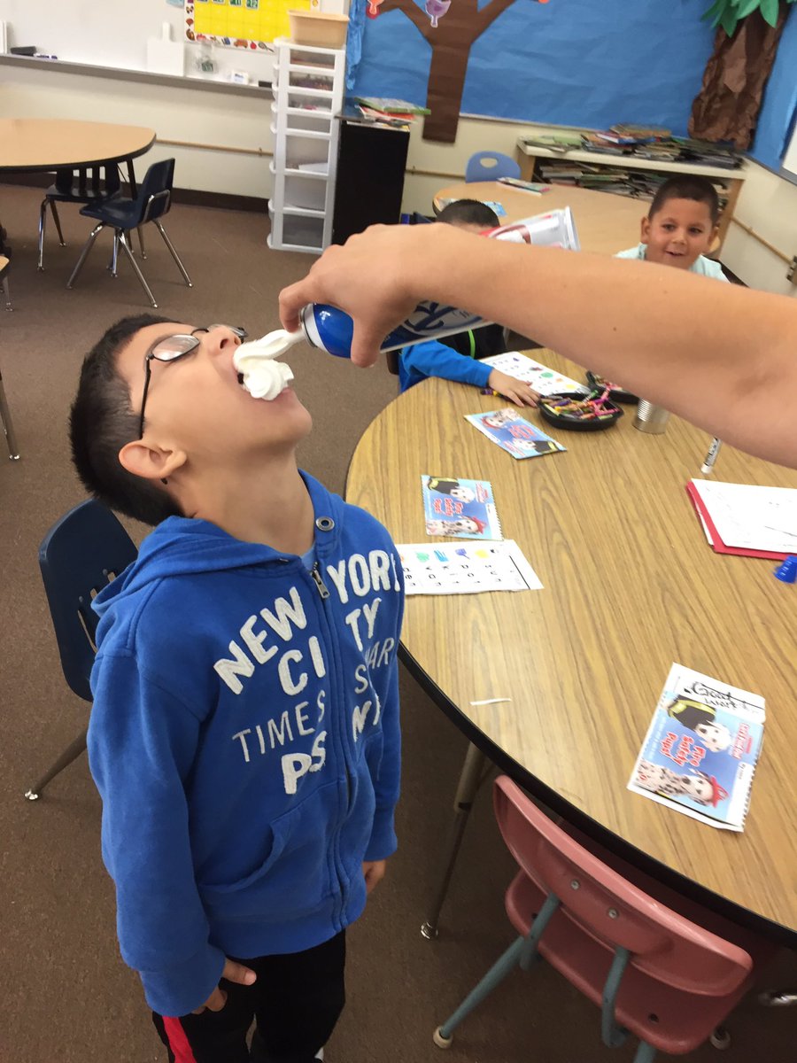 mrs_terrigraham's tweet photo. Earning the best treat ever for reading intervention! @mesmallards https://t.co/IzQJzHsP36