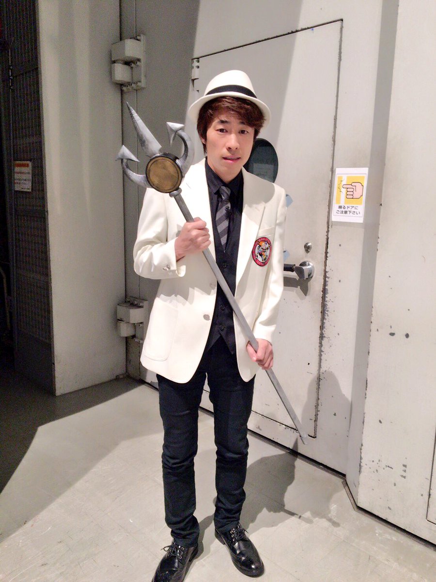 atsushiTSK's tweet photo. このジャケットを返したい
できれば嵐に返したい… https://t.co/wtPopDCpZF