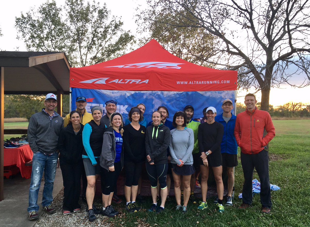 GarryGribbles's tweet photo. Great group at our @AltraRunning demo run! #ZeroLimits #EmbraceTheSpace #runlawrence https://t.co/TMUZVZEBrU