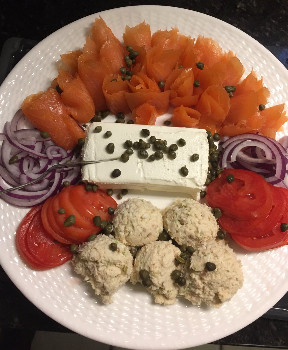 rglweiner's tweet photo. Because all days (especially days of fasting) should end with this. #beingjewish #balabusta https://t.co/zOSSELb27P