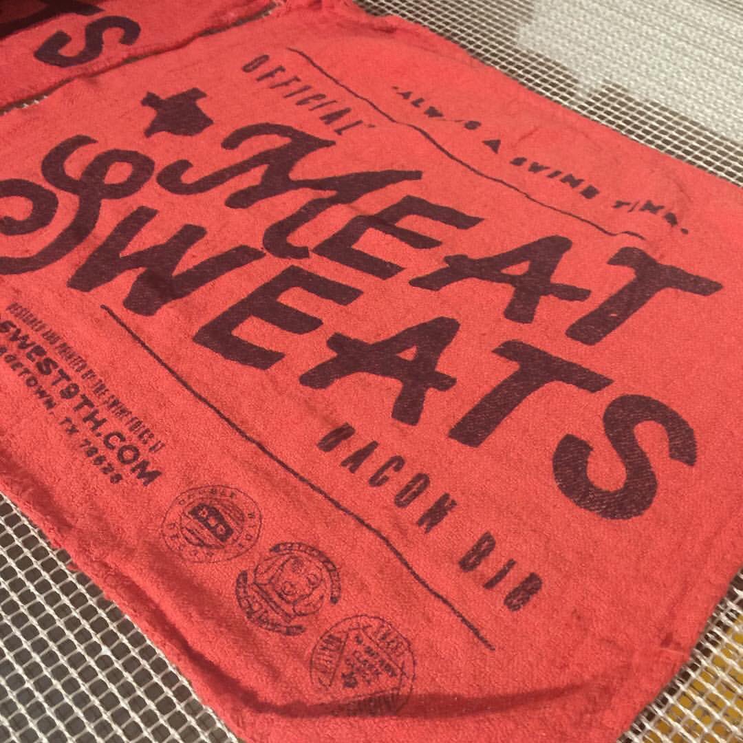 DudleyStacy's tweet photo. Life's not complete without a Meat Sweats Bacon Bib designed by @mbradyclark #vipswag #teamgear #baconbashtexas https://t.co/qmNwCsG6nY
