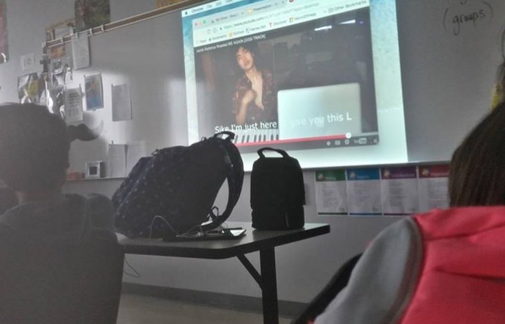 RiceGum's tweet image. Why they watching my videos in school 😅?