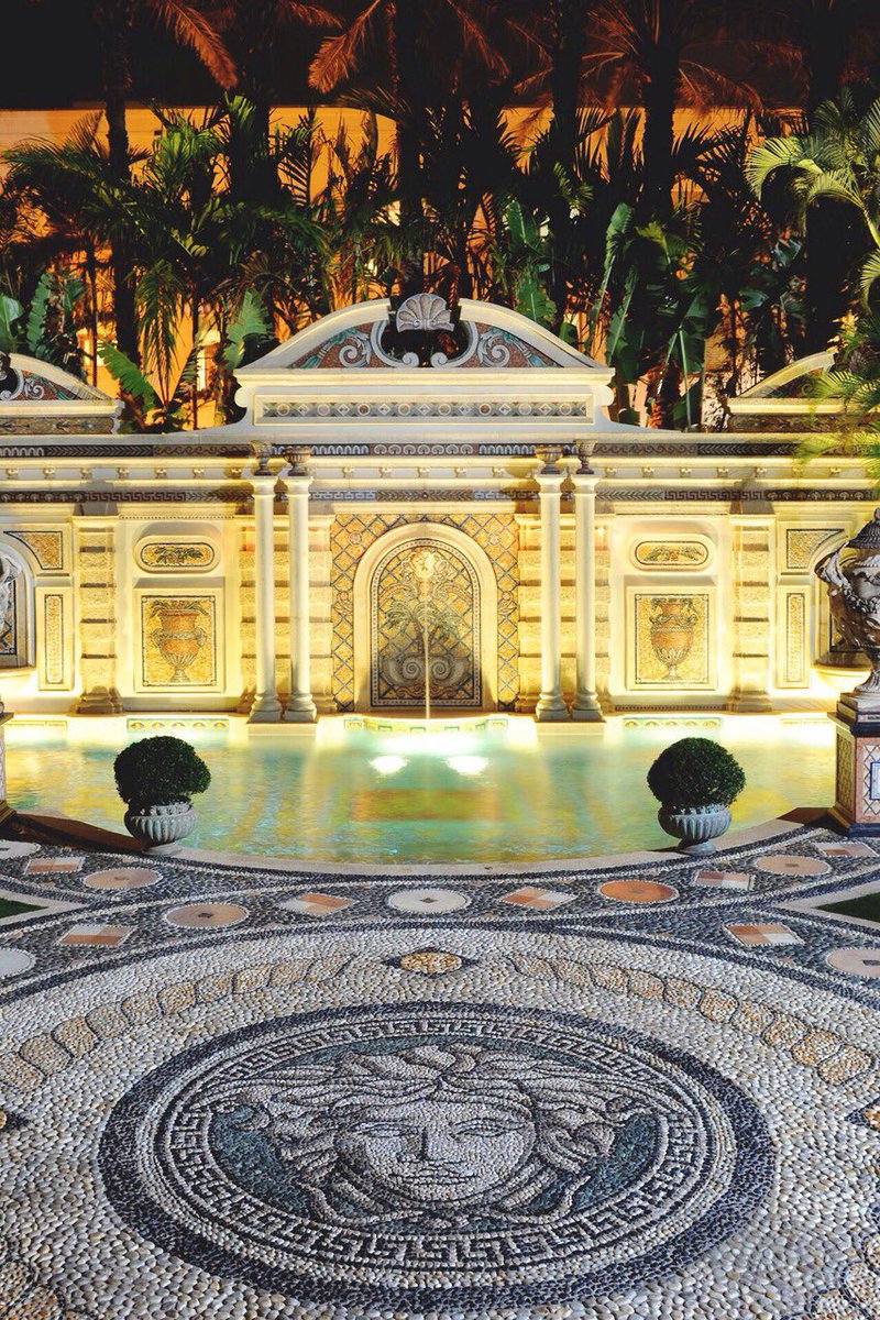 svvyfive's tweet photo. The Villa Casa Casuarina, lavish mansion formerly owned by Italian designer Gianni Versace #frameyourdestiny #miami #lifestyle https://t.co/ruyJ0wZWP7