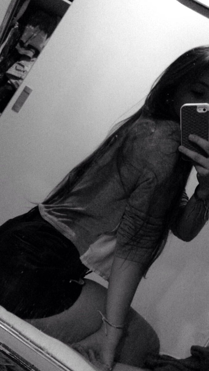 rafinhaaa_a's tweet photo. 🌙 https://t.co/5cjWr8xd1g