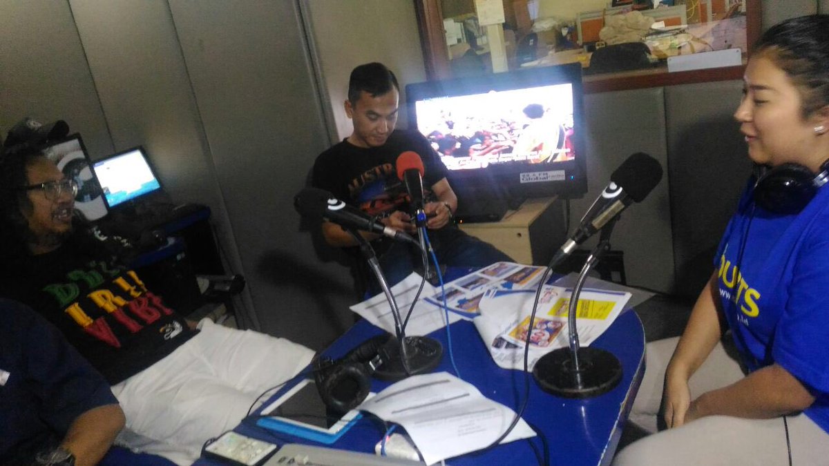 courtsindonesia's tweet photo. Pagi Sahabat Courts! Yuk yg mau tau bocoran promo2 Courts dengerin @884GlobalRadio sekarang yaa krn Courts lg on air https://t.co/cYhHVczOzR