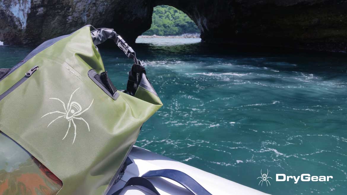 drygearusa's tweet photo. Take your DryGear anywhere! #DryGear #Surf #Climb #Beach https://t.co/XF7Tuqsl4d