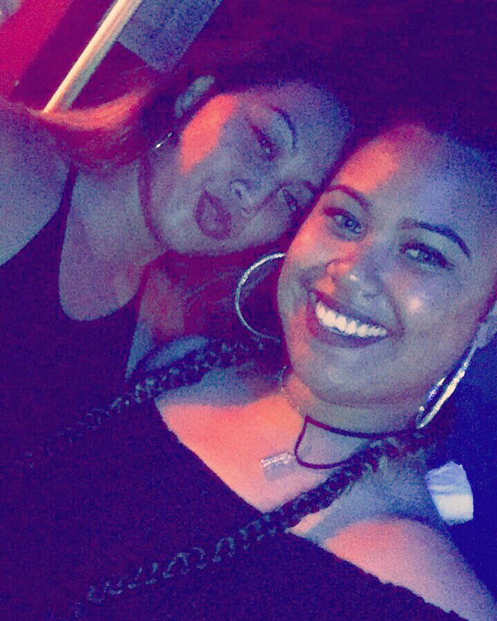 mwhfolyphe's tweet photo. --> Something about them girls from the hood 💁🏻 #MWH1x #greatvibes #islandgroovefest  #gno #blowingupyournewsfeed #latepost #loveyouboo https://t.co/E9xBmL44yI