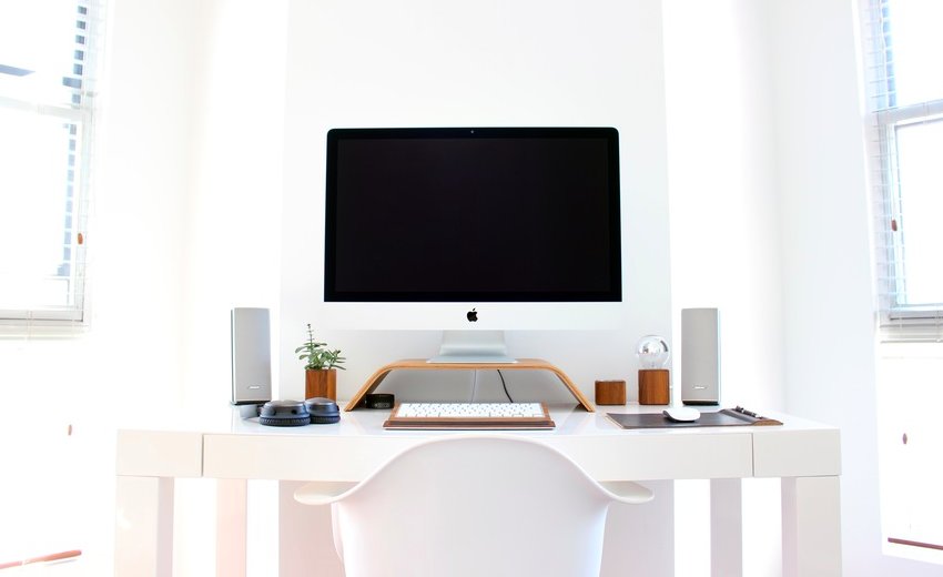 buffer's tweet photo. A huge list of the top 50 marketing, social media, and productivity blogs on the web today: https://t.co/AWuLAIS3KM 🖥 https://t.co/00niqbi8Kq