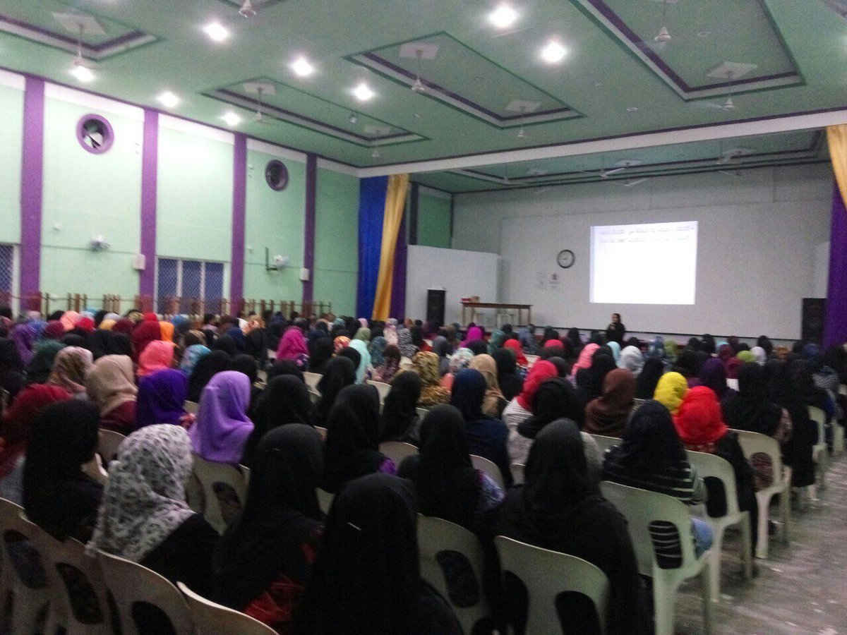 MoHmv's tweet photo. Lh.AH in isnagaigen Zika Virus aa gulhey gothun beleniverin heylun thri kurumuge program eh Madarasathul Ifthithaah gi hingaifi https://t.co/K15p7JaVMO
