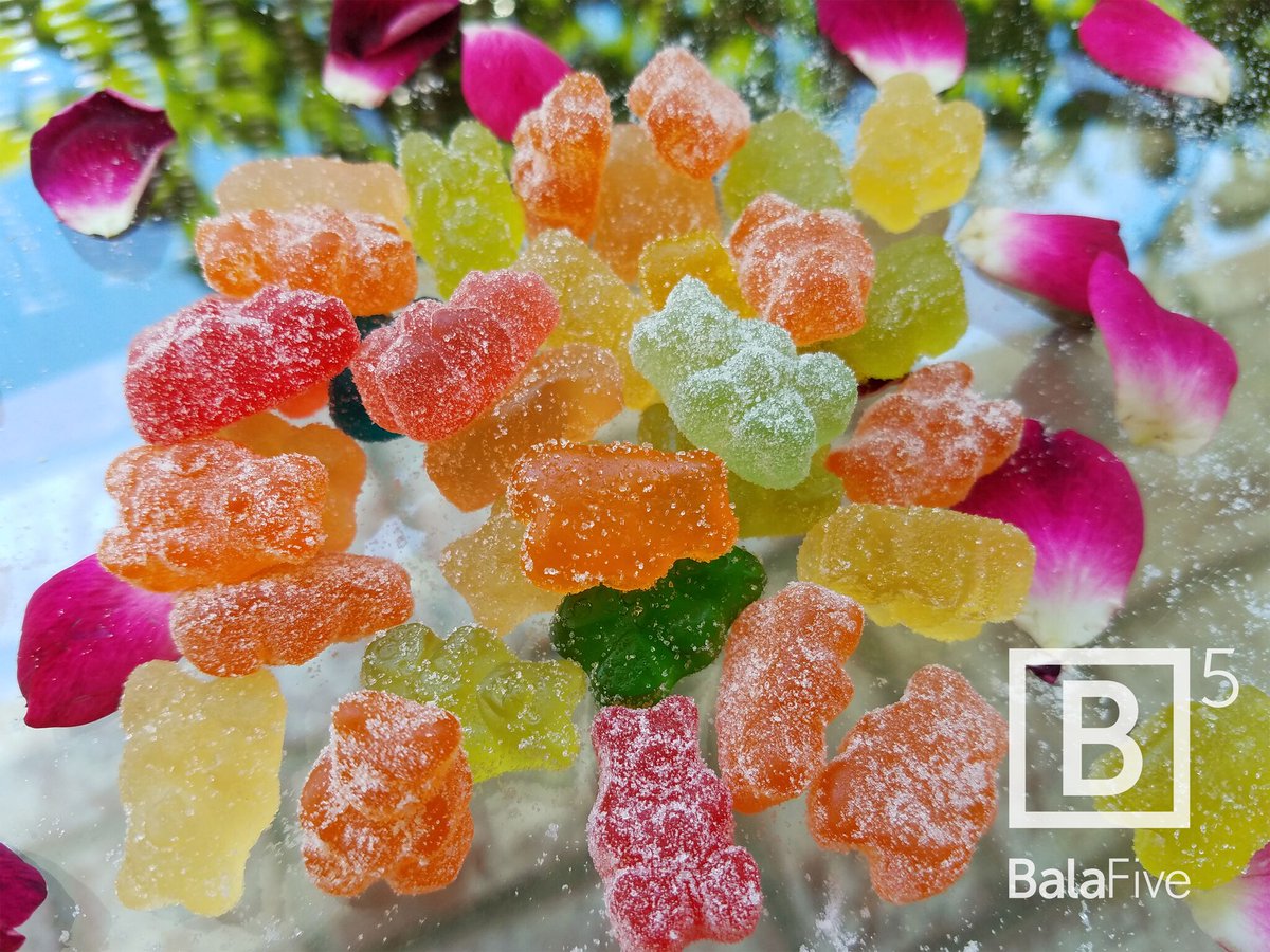 BalaFive's tweet photo. Bear Minimum Gummies. Wine. Weight loss. Say no more. Find out how to infuse these with wine https://t.co/wZ4Rn6EyWD. #cheatsmart #wine https://t.co/sbBwnzdLey