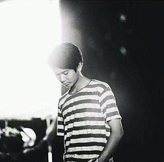 62_bibah's tweet photo. Missyou :* {} @iqbaale https://t.co/YrmZ73ReoM