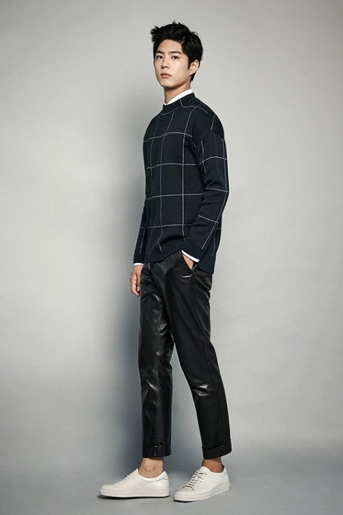 Phumshop's tweet photo. หล่อได้อีก...
#ParkBoGum #박보검 #BOGUMMY
#TIMEN #MoonlightDrawnByClouds https://t.co/8YmR9MNOPA
