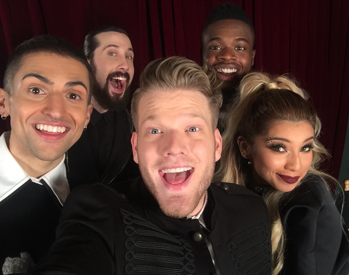 PTXofficial's tweet photo. Just wrapped something special... 😉🎁 https://t.co/NX4Uw5ZyXZ