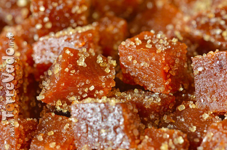 Ricetta della Cotognata salentina: pezzetti di gusto che in passato hanno addolcito il palato di grandi e piccini... goo.gl/JTjmeB