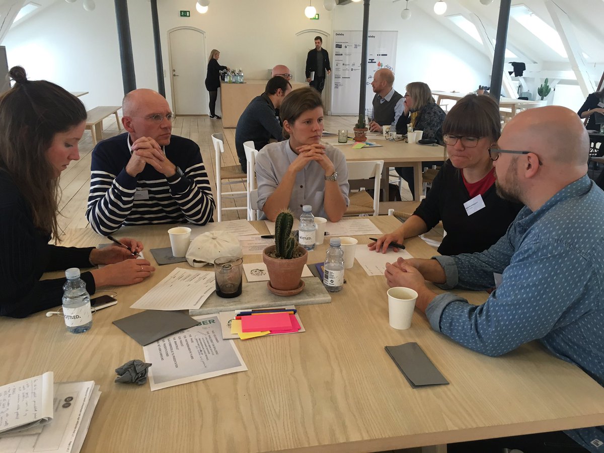 HGerholm's tweet photo. #Naboskab og #MinLandsby udforsker potentiale for samarbejder #Deleby #Deleøkonomi #RainmakingLoft #DAC https://t.co/VAxkmjH5Z0