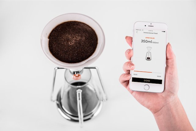 Create or follow brew prints easily, with GINA's app☕  Coming to #Kickstarter on October 18th!➡goo.gl/2w7f3u #coffee #barista