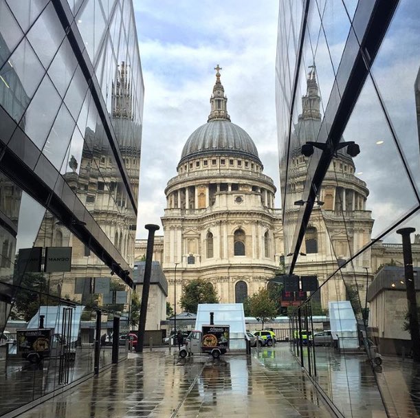 Our stylist Tanja ready to take one of our clients shopping today 'one new change' today! Rainy but gorgeous london