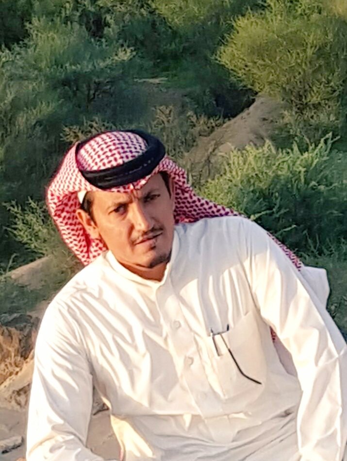 DeskCall's tweet photo. الأستاذ: محمد خضير الشهري 
قائد متوسطة وثانوية حبيب بن زيد
#ختبه https://t.co/uFdua0K3IT