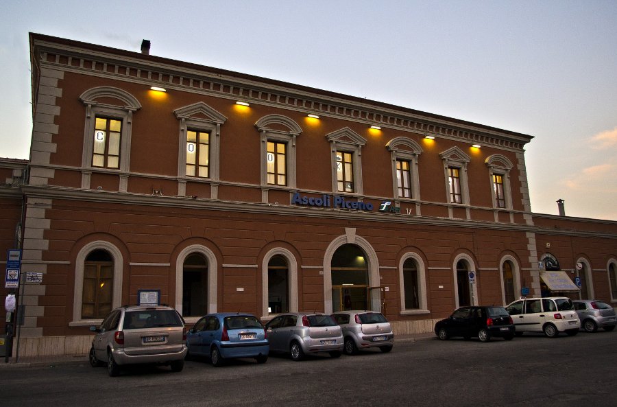 Ultimi QUATTRO giorni per prenotare un posto sui pullman da Ascoli a Posta noiconvoi2016.it/2016/10/13/ult… <a href="/ACCPI1946/">ACCPI Assocorridori</a> <a href="/Salvato_pres/">Cristian Salvato</a> #NOICONVOI