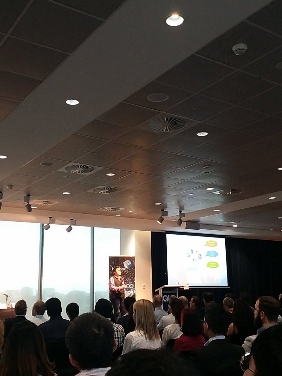 Peter_Parqk's tweet photo. Pitch 2: medaugment, #augumentreality to deliver better medication info @qutbluebox #healthtech https://t.co/M3SiMmmmsL
